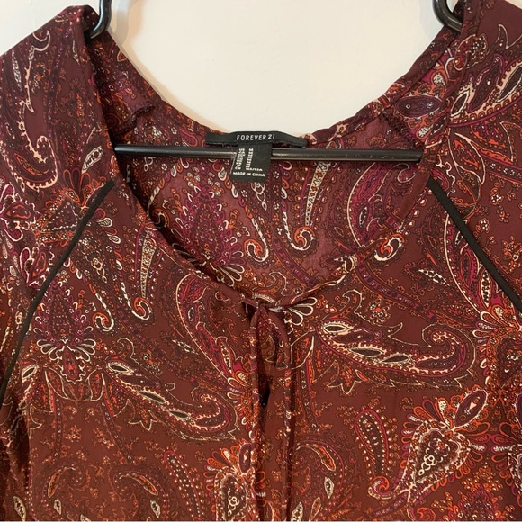 🔥2/$10🔥 F21 Burgundy Paisley 3/4 Length Sleeve Mini Dress - Picture 4 of 7